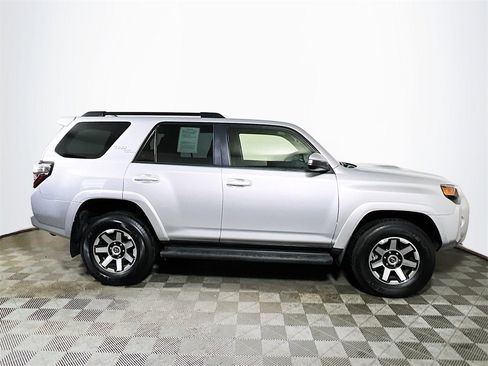 Certified 2024 Toyota 4Runner TRD Off-Road image 9