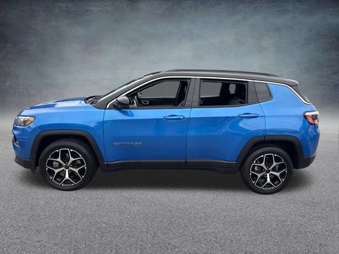 Used 2025 Jeep Compass Limited AWD/4WD image 12