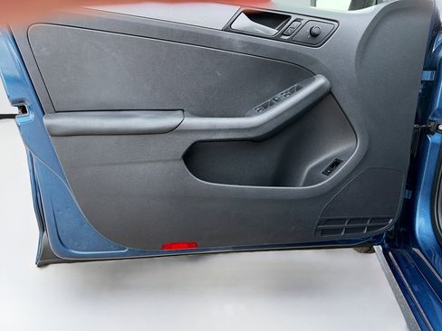 Used 2017 Volkswagen Jetta S image 20