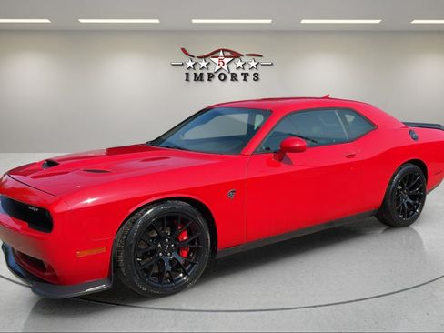Used 2015 Dodge Challenger SRT Hellcat RWD image 1