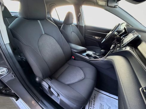 Used 2024 Toyota Camry LE image 19