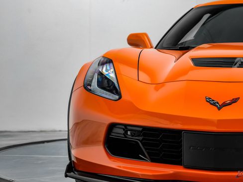 Used 2019 Chevrolet Corvette Z06 RWD image 37
