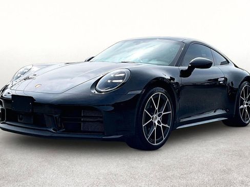 Used 2025 Porsche 911 Carrera RWD image 13