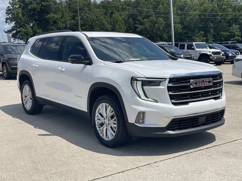 Used 2026 GMC Acadia Elevation w/ Elevation Premium Package FWD image 5