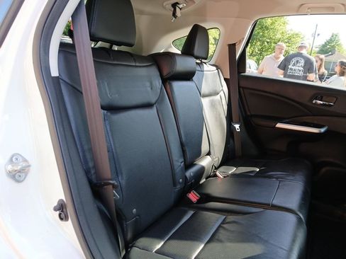 Used 2016 Honda CR-V Touring image 13