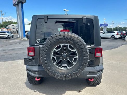 Used 2016 Jeep Wrangler Unlimited Rubicon AWD/4WD image 6