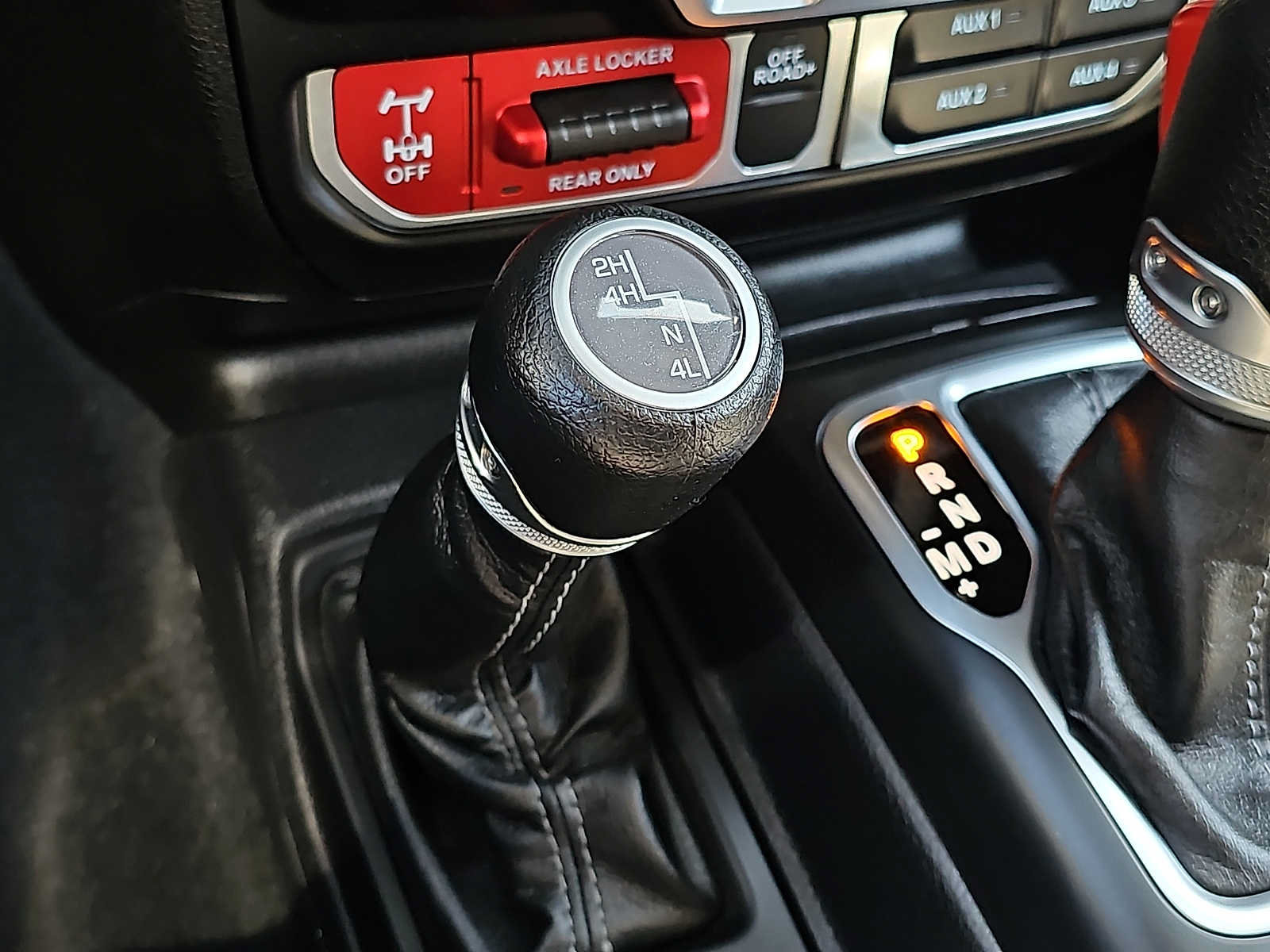 Used 2026 Jeep Gladiator Mojave AWD/4WD image 23