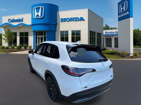 Used 2023 Honda HR-V Sport image 4