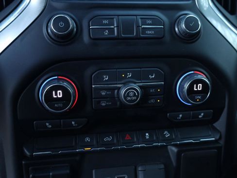 Used 2020 Chevrolet Silverado 1500 LT w/ All-Star Edition image 10