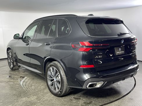 Certified 2025 BMW X5 xDrive40i w/ Executive Package image 6