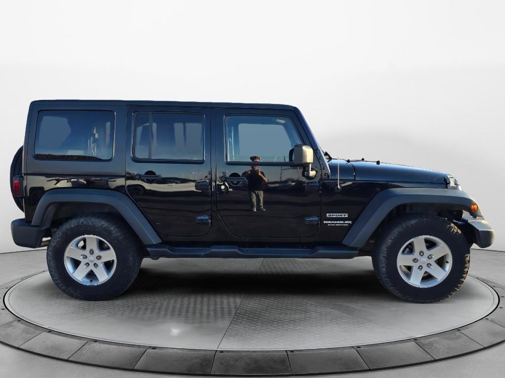 Used 2013 Jeep Wrangler Unlimited Sport AWD/4WD image 7