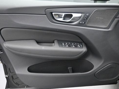 New 2026 Volvo XC60 B5 Plus w/ Climate Package AWD/4WD image 5