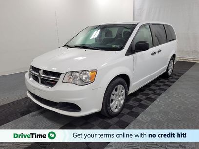 Used 2019 Dodge Grand Caravan SE w/ UConnect Hands-Free Group