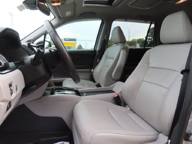 Used 2019 Honda Pilot Touring image 22