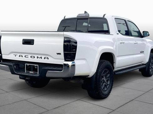 Used 2017 Toyota Tacoma SR5 w/ Tow Package image 13