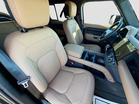 New 2026 Land Rover Defender 110 S image 13