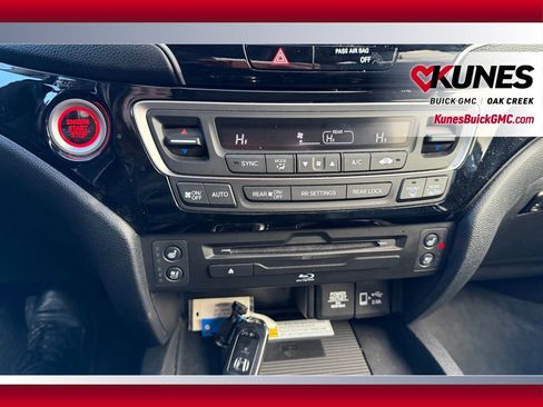 Used 2021 Honda Pilot Touring image 26