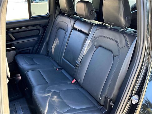 Used 2023 Land Rover Defender 110 V8 image 20