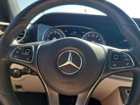 Used 2018 Mercedes-Benz E 300 image 12