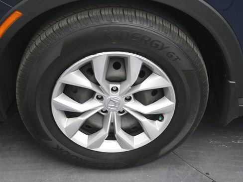 Used 2025 Honda CR-V LX image 9