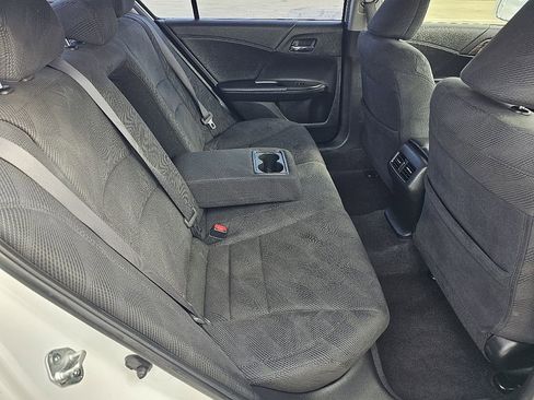 Used 2017 Honda Accord Hybrid Sedan image 19