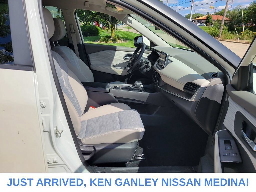 Certified 2023 Nissan Rogue SV AWD/4WD image 20