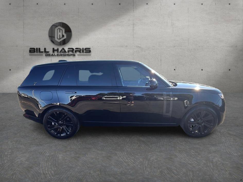 Used 2023 Land Rover Range Rover Long Wheelbase SE AWD/4WD image 4
