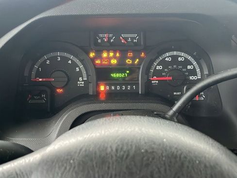 Used 2013 Ford E-450 and Econoline 450 Super Duty w/ Motorhome Prep Pkg image 17