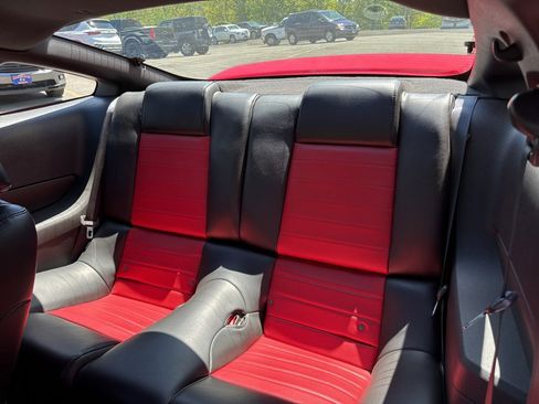 Used 2007 Ford Mustang Shelby GT500 RWD image 19