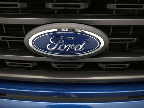 Certified 2022 Ford F150 XLT w/ Equipment Group 302A High image 24