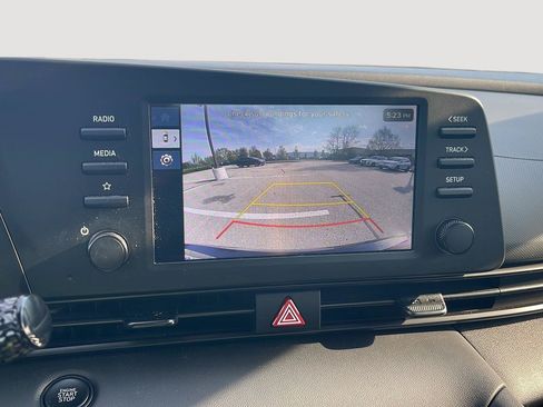 Used 2025 Hyundai Elantra Sport FWD image 32