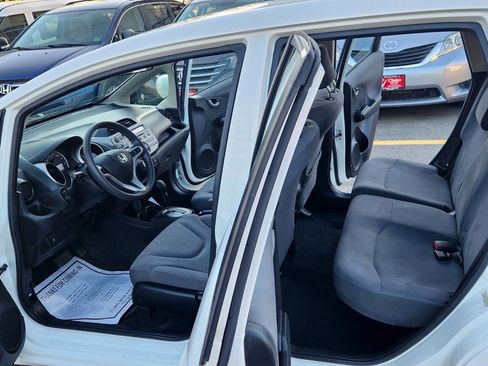 Used 2012 Honda Fit image 3