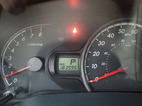 Used 2011 Toyota Sienna LE image 12