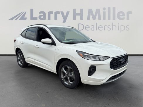 New 2024 Ford Escape ST-Line Select w/ Tech Pack #2 image 7