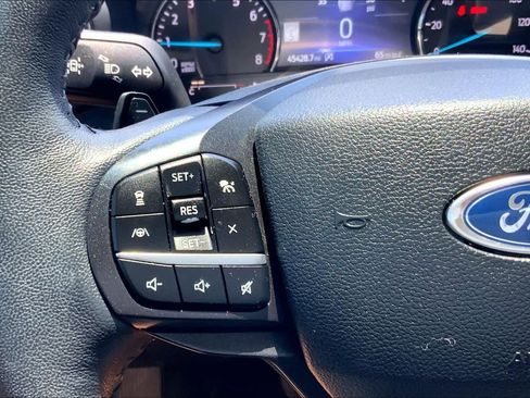 Used 2020 Ford Explorer XLT w/ Equipment Group 202A RWD image 23