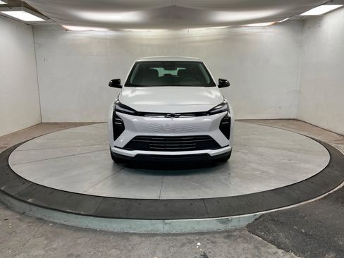 New 2027 Chevrolet Bolt LT image 10