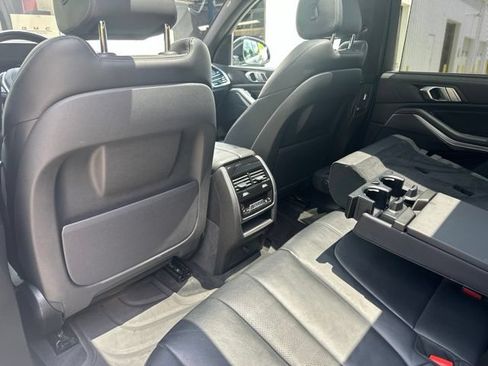 Used 2021 BMW X5 xDrive40i AWD/4WD image 52