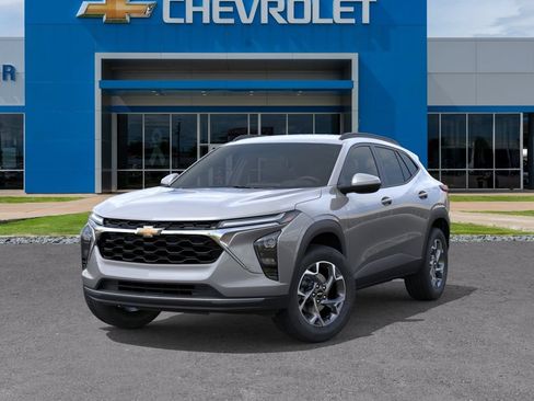 New 2026 Chevrolet Trax LT FWD image 6