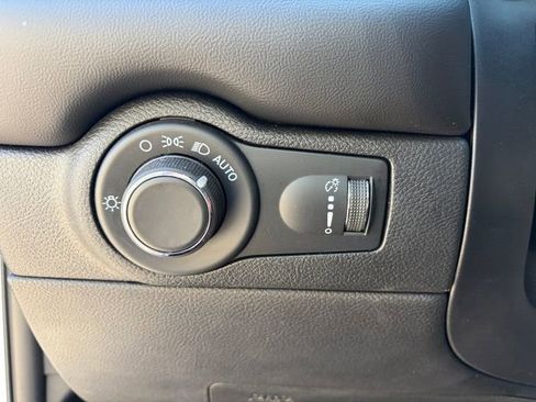 Used 2024 Dodge Durango R/T image 32