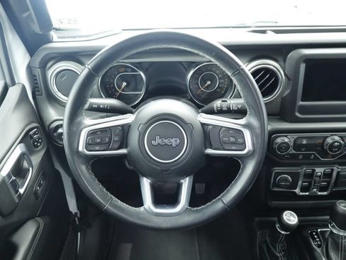 Used 2021 Jeep Wrangler Unlimited Sahara AWD/4WD image 22