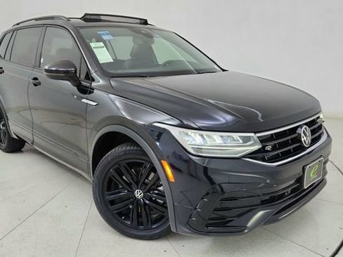 Used 2022 Volkswagen Tiguan SE R-Line image 90