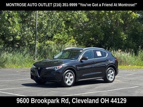 Used 2019 Alfa Romeo Stelvio AWD image 9