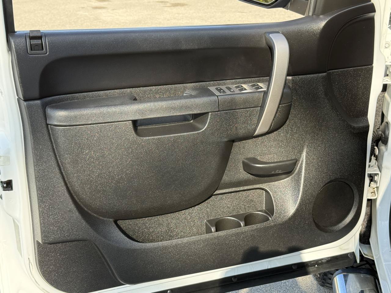 Used 2010 GMC Sierra 1500 SLE w/ Texas Edition RWD image 13