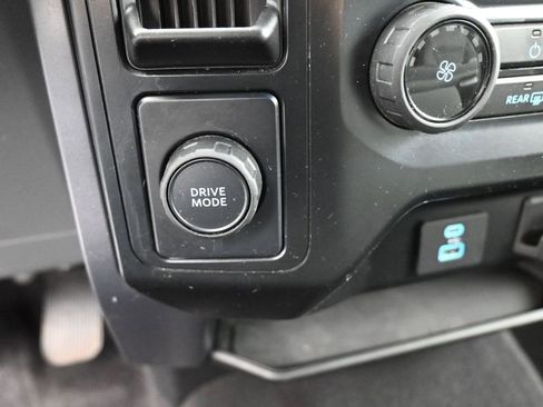 Used 2023 Ford F150 XLT image 6