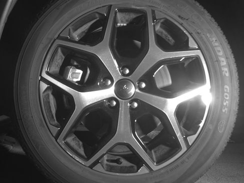 Used 2025 Jeep Compass Limited AWD/4WD image 12