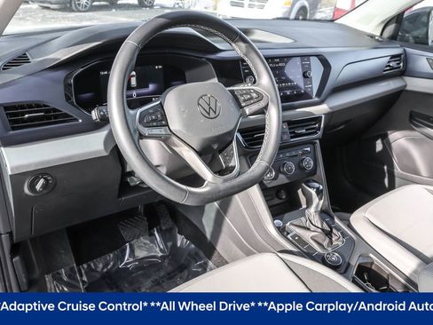 Certified 2022 Volkswagen Taos SE w/ IQ.Drive SE Package image 5