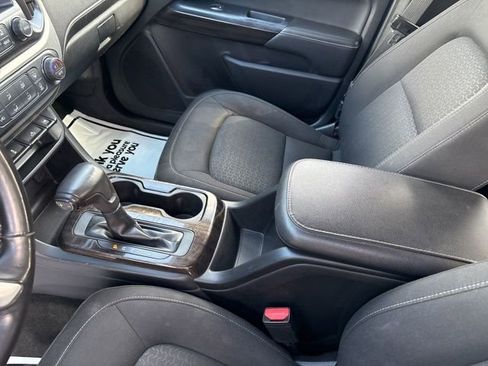 Used 2017 GMC Canyon SLE w/ SLE Convenience Package image 16