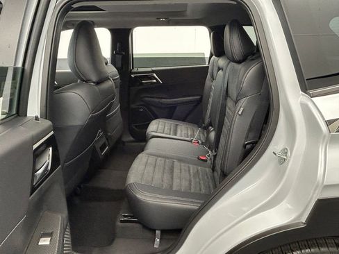 New 2026 Mitsubishi Outlander Trail Edition AWD/4WD image 28