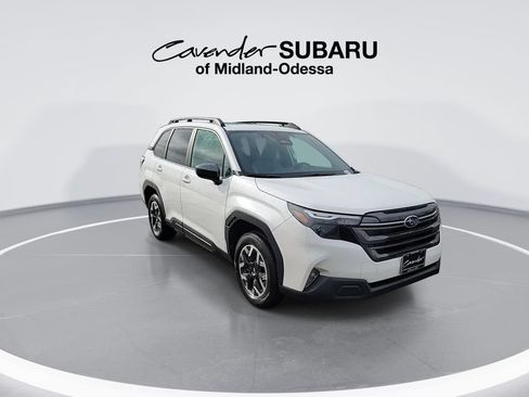 Used 2026 Subaru Forester Premium AWD/4WD image 2