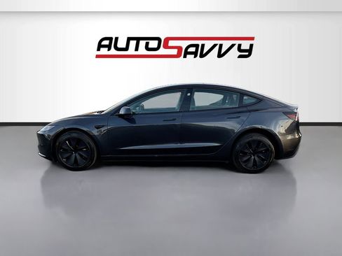 Used 2025 Tesla Model 3 image 4